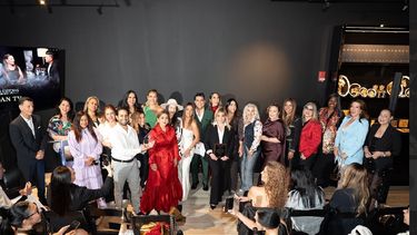 Líderes hispanos y empresarias en el lanzamiento de la agenda 2026 y su premiación anual.