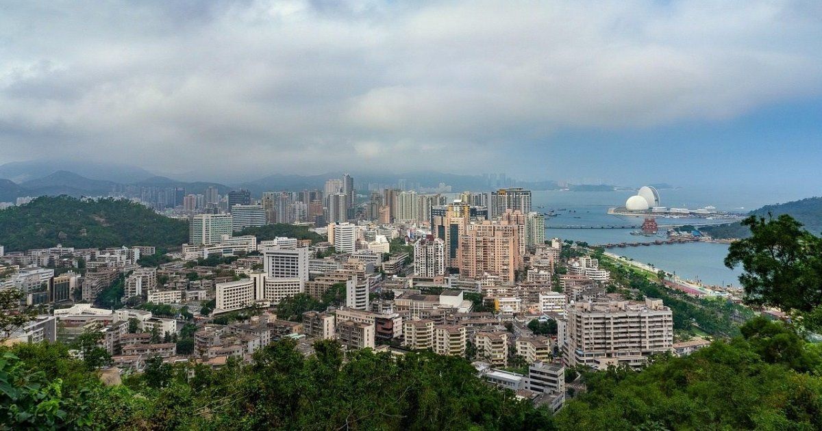 Rescatan en China a mujer que escribe mensaje de ayuda con su sangre