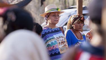 Los pueblos indígenas de Colombia se siguen enfrentando hoy en día a los mismos retos que hace más de 500 años y que son resultado de la exclusión y la desigualdad imperante en el país, sostiene Ruth Chaparro, subdirectora de la Fundación Cami.