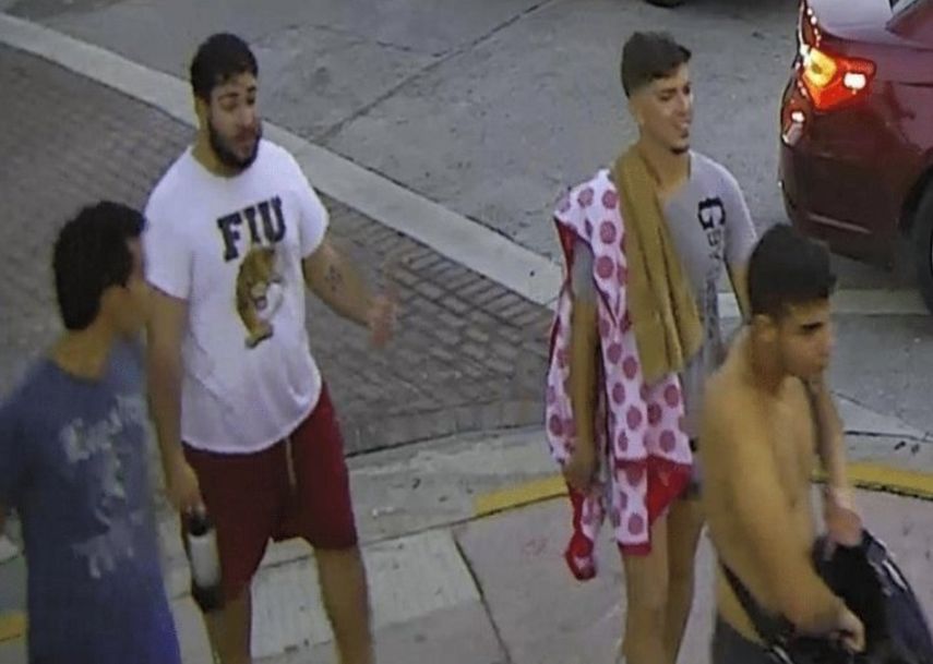 Imagen tomada de Twitter de los presuntos atacantes de una pareja gay en Miami Beach.