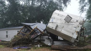 Daños causados por las inundaciones causadas por fuertes lluvias en McEwen, Tennessee, EEUU, que han dejado decenas de personas desaparecidas, el 22 de agosto de 2021.&nbsp;