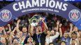 El técnico español del PSG, Luis Enrique, levanta el trofeo de la Champions League tras la victoria de su club sobre el Arsenal, el 30 de mayo de 2026. El técnico español del PSG, Luis Enrique, levanta el trofeo de la Champions League tras la victoria de su club sobre el Arsenal, el 30 de mayo de 2026.