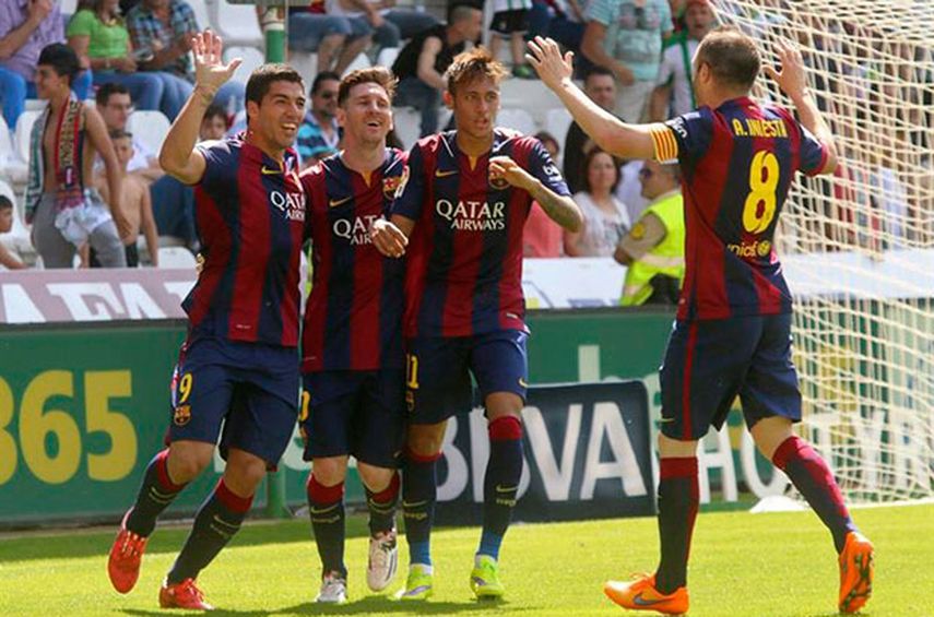 Messi anotó dos goles, mientras que Luis Suárez completó un triplete (EFE)