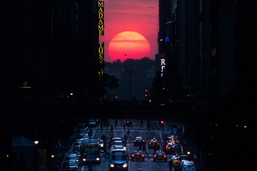 El fenómeno de Manhattanhenge el 29 de mayo del 2013, cuando el sol se pone a un ángulo exacto con las calles de Manhattan.&nbsp;
