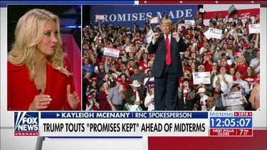 La cadena conservadora no transmitió en directo el acto mientras sus presentadores desfilaban junto a Trump.