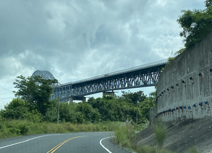 Vista del puente de Las Américas en la nación que conecta los océanos Atlántico y Pacífico.