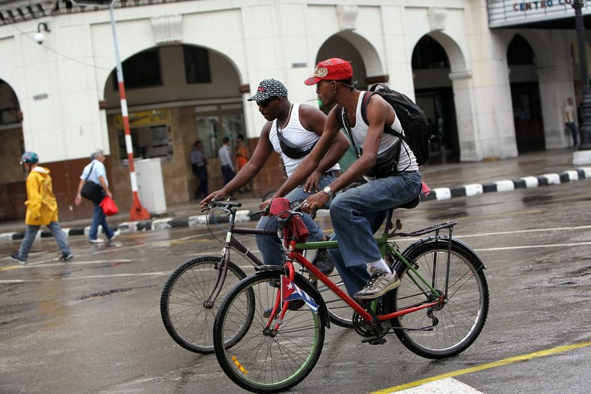La Habana inauguró hoy su sistema público de renta de bicicletas HaBici.