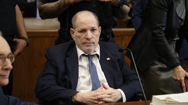 El ex productor de cine Harvey Weinstein asiste a una audiencia previa a su nuevo juicio, en la Corte Suprema de Nueva York, el 29 de enero de 2025.&nbsp;