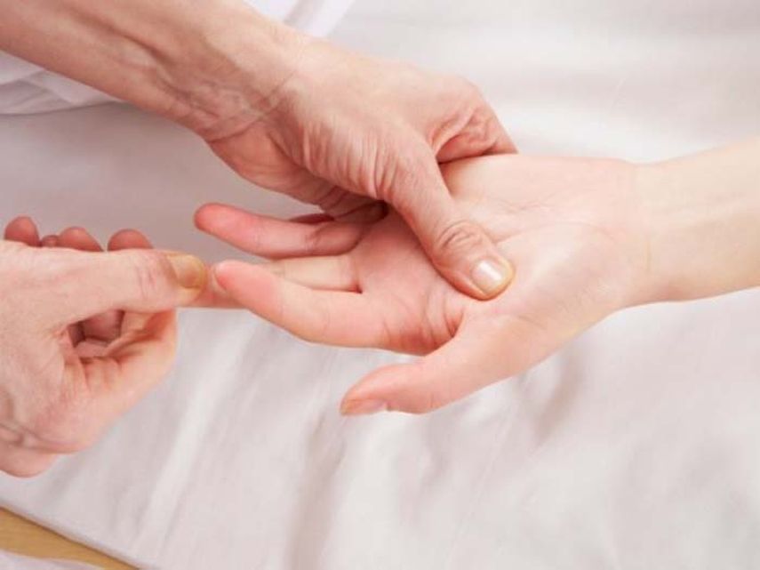 La felicidad del ser humano no está en las palmas de las manos, sino en las yemas de los dedos, ya que son sus relieves los que permiten conocer el potencial y el destino de cada persona. (CORTESÍA)