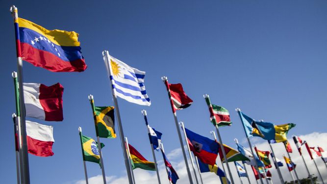 La Casa Blanca anunció hoy la composición de la delegación estadounidense en la ceremonia que tendrá lugar el próximo 8 de mayo en San José.