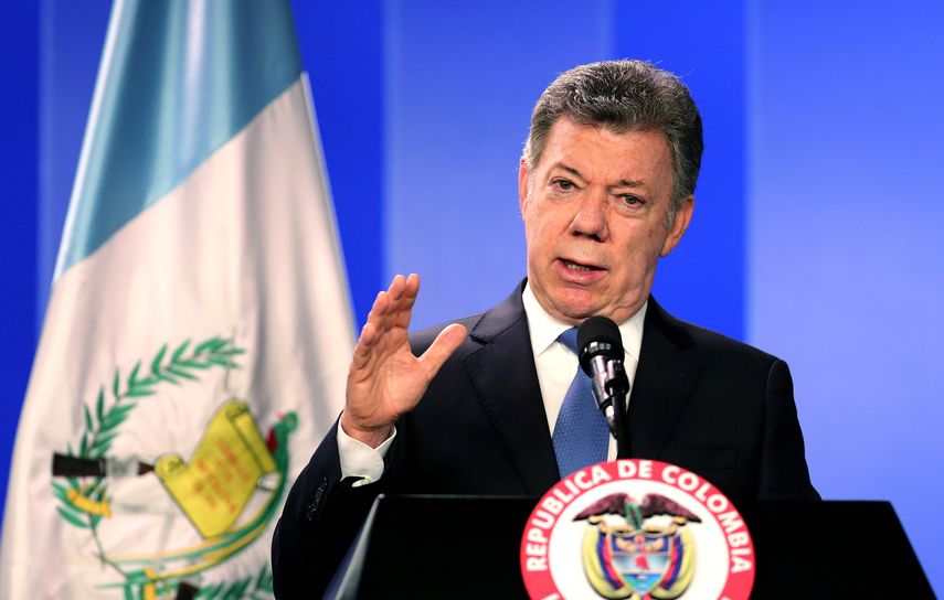 Según el mandatario colombiano, los guerrilleros vienen insistiendo en que quieren la paz, pero las acciones de ellos iban totalmente en contravía