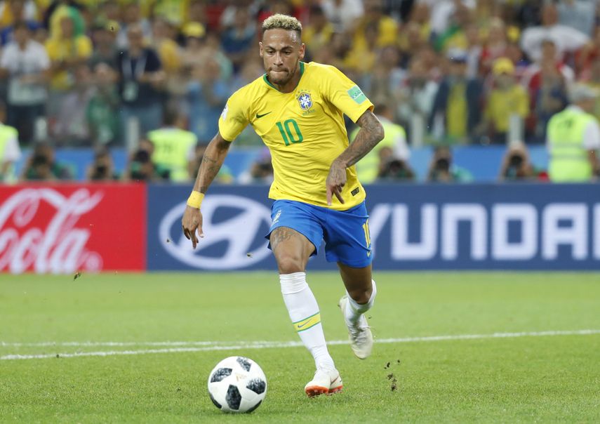 Neymar ha pasado a jugar más para el colectivo lo que ha ayudado a la Canarinha.