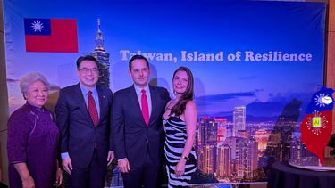 Comunidad taiwanesa en Miami celebra el 113 Aniversario de la fiesta nacional del país asiático.