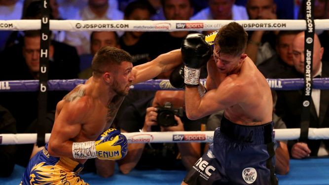 Las tarjetas de los jueces, que le dieron una victoria unánime, marcaron&nbsp;119-108, 119-108 y 118-109.