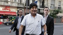 El tribunal electoral de Bolivia observ&oacute; por falta de documentaci&oacute;n las inscripciones de Evo Morales, que postula al Congreso, y de su delf&iacute;n Luis Arce, candidato presidencial.