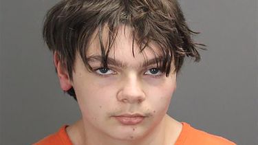 En esta foto de archivo tomada el 2 de diciembre de 2021, esta foto de reserva publicada por la Oficina del Sheriff del Condado de Oakland en Michigan muestra al sospechoso de disparar Ethan Crumbley.