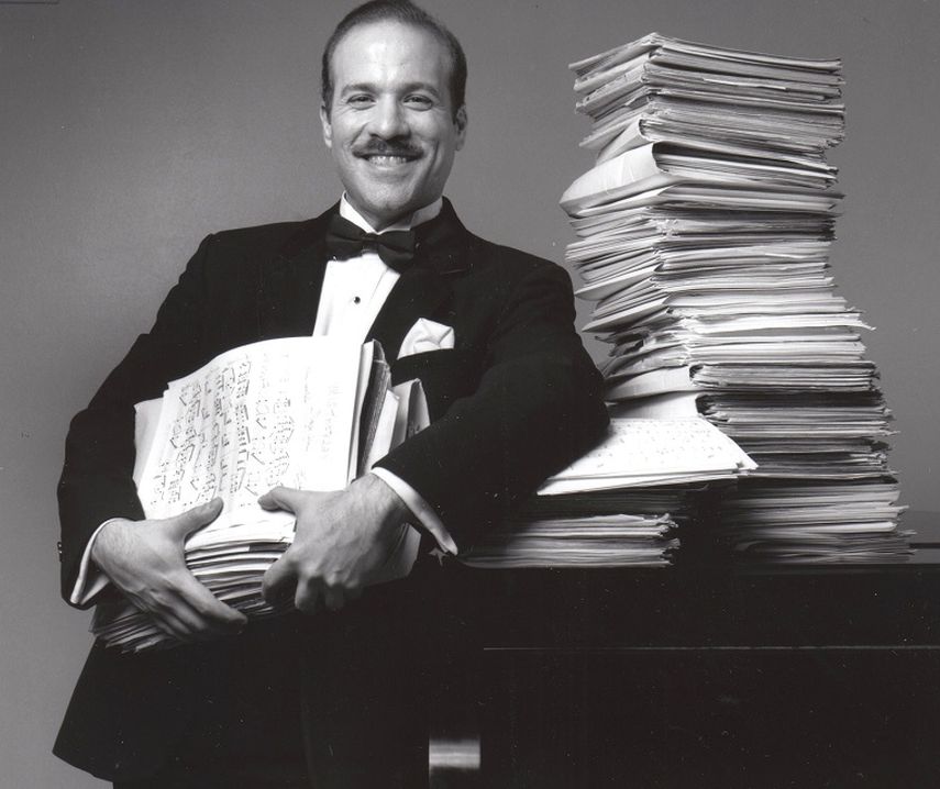 El pianista estadunidense, Thomas Tirino, se ha dedicado a mantener vivo el legado de Ernesto Lecuona. (CORTESÍA)