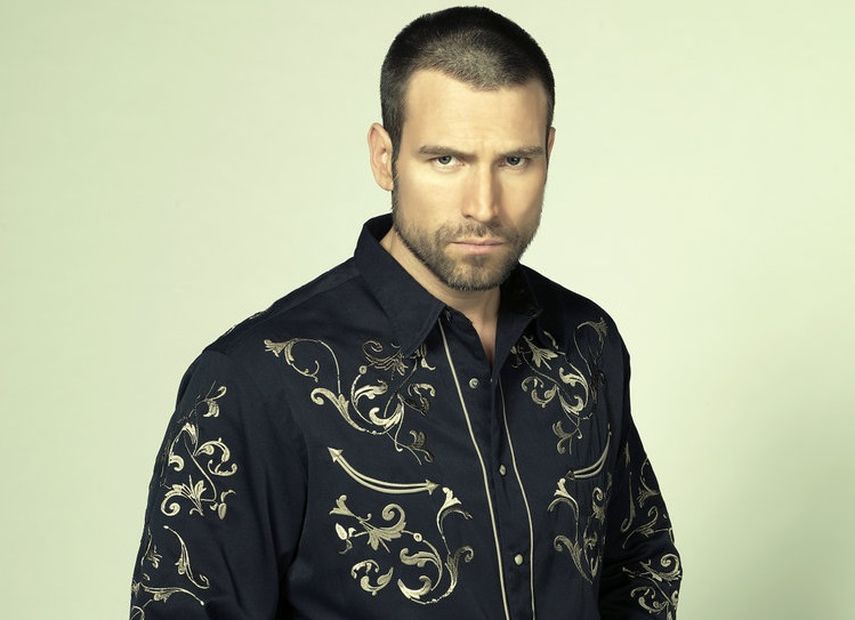 Rafael Amaya.