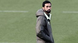 El nuevo entrenador del Real Madrid, Álvaro Arbeloa, durante una sesión de práctica del equipo blanco, el 13 de enero de 2026. El nuevo entrenador del Real Madrid, Álvaro Arbeloa, durante una sesión de práctica del equipo blanco, el 13 de enero de 2026.