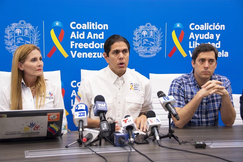 Marisol Dieguez, directora del Programa de Ayuda Humanitaria para Venezuela en Miami, el diputado Lester Toledo,&nbsp;&nbsp;y Rodrigo Diamanti, responsable de Voluntarios por Venezuela.&nbsp;