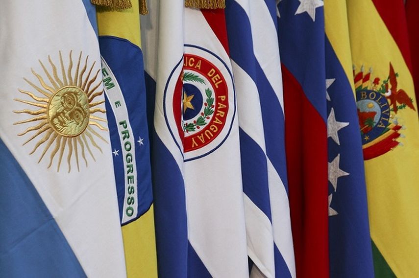 Banderas de los estados que integran el bloque regional. (CORTESÍA)