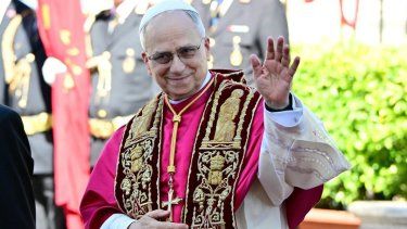 El Papa León XIV se retira tras recibir el homenaje del alcalde de Roma, Roberto Gualtieri, y del Ayuntamiento de Roma en el Ayuntamiento, el 25 de mayo de 2025.&nbsp;