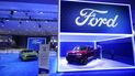 Vehículos de la marca Ford son exhibidos en el Auto Show de Los Ángeles. Vehículos de la marca Ford son exhibidos en el Auto Show de Los Ángeles.