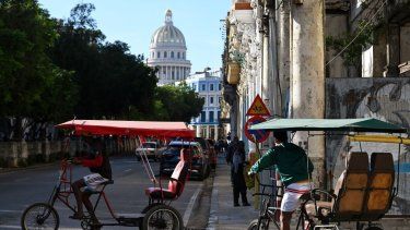Un semáforo apagado después de un corte de energía en La Habana el 4 de diciembre de 2024.