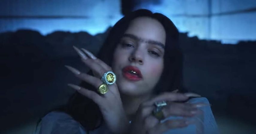 A pal&eacute; es el quinto sencillo lanzado por Rosal&iacute;a este 2019.