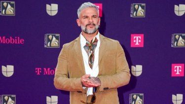 Pedro Capó asiste a la 37.ª edición de Premio Lo Nuestro de Univision en el Kaseya Center el 20 de febrero de 2025 en Miami, Florida.