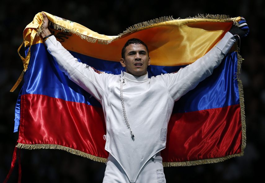 Desde los Juegos Olímpicos de Sidney 2000, Venezuela ha clasificado a 360 atletas a la máxima cita del olimpismo, pero solo ha conseguido siete medallas: tres bronces, dos platas y un oro ( de Rubén Limardo en Londres 2012), lo que se puede considerar un pésima relación de podios por atleta, pese al discurso triunfalista de la generación de oro.