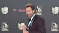 El actor mexicano Gabriel Soto llega a la alfombra roja de Premio Lo Nuestro.