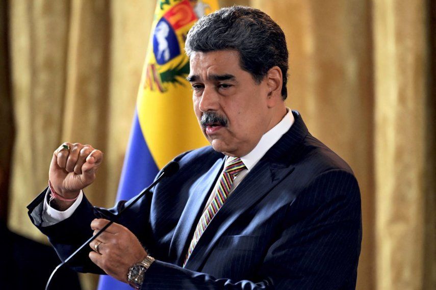 Nicolás Maduro, gesticula mientras habla durante una reunión en la Asamblea Nacional en Caracas el 22 de agosto de 2025.