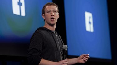 Mark Zuckerberg se disculpa por la filtración de datos de los usuarios de Facebook