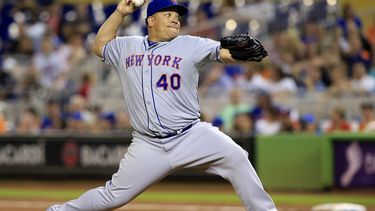Colón consiguió la primera blanqueada para un lanzador de los Mets en el año. (Reuters)