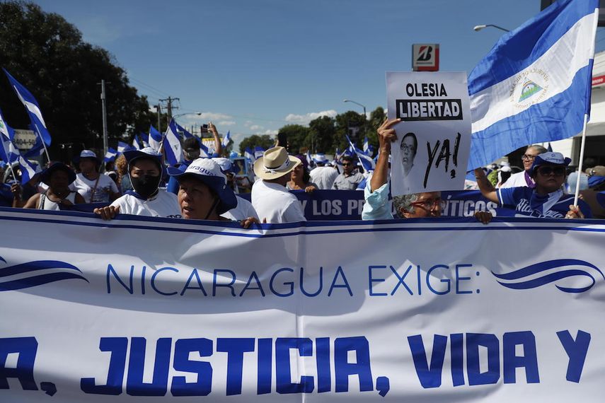 Manifestantes en contra del régimen de Ortega reclaman su salida y el fin de la represión.&nbsp;