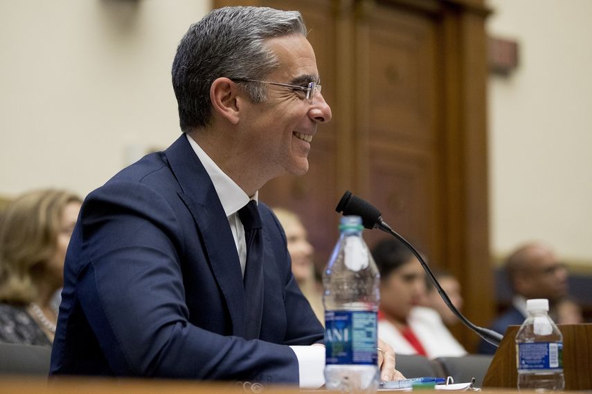 David Marcus, director general del servicio de cartera digital Calibra de Facebook, sonr&iacute;e mientras comparece ante la Comisi&oacute;n de Servicios Financieros de la C&aacute;mara de Representantes en el Capitolio, el mi&eacute;rcoles 17 de julio de 2019 en Washington.