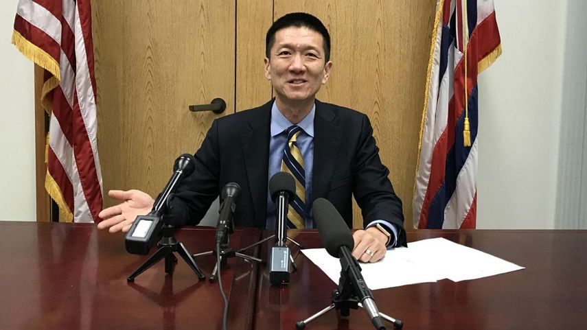 El fiscal general de Hawaii, Douglas Chin.