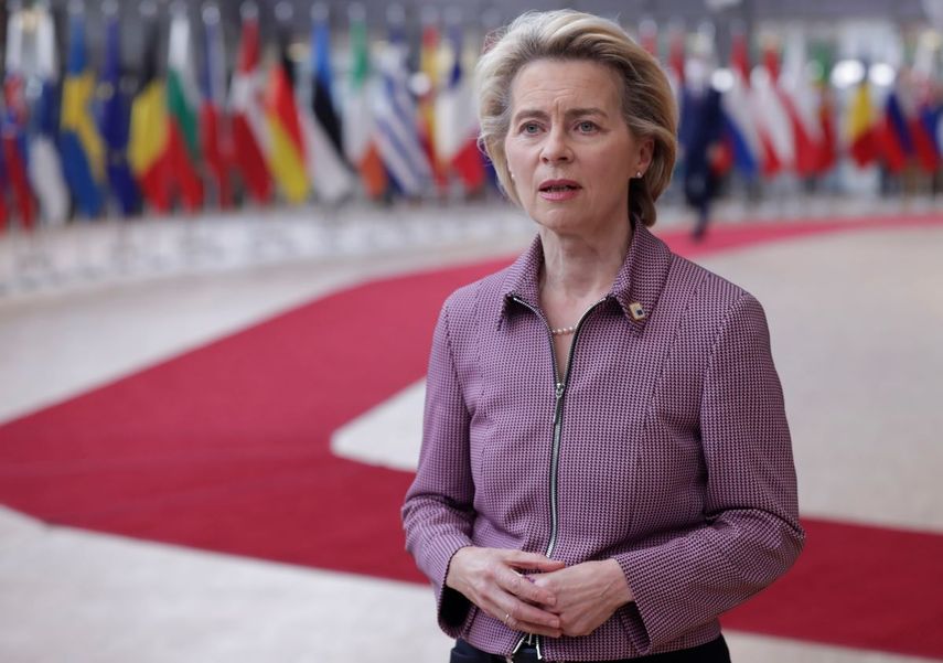 La presidenta de la Comisión Europea, Ursula von der Leyen, llega a la cumbre del Consejo Europeo, en Bruselas, el jueves 15 de octubre de 2020.
