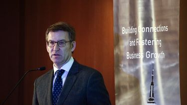 El presidente de la Xunta de Galicia, Alberto Núñez Feijóo, durante su intervención en un desayuno organizado en el instituto IESE Bussiness School en Nueva York.