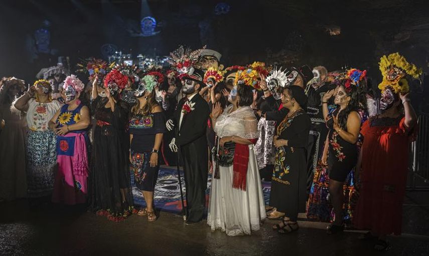 En esta imagen proporcionada por Todd Jarrell Productions el público en el especial de PBS Día de los Muertos&nbsp;