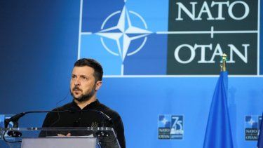 El presidente ucraniano Volodimir Zelenski habla durante una conferencia de prensa en la cumbre de la OTAN en Washington, el jueves 11 de julio de 2024.&nbsp;