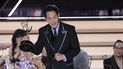 El actor sudcoreano Lee Jung-jae recibe el Emmy a mejor actor en una serie de drama por Squid Game en la 74a entrega de los Premios Emmy el lunes 12 de septiembre de 2022 en el Teatro Microsoft en Los Angeles. El actor sudcoreano Lee Jung-jae recibe el Emmy a mejor actor en una serie de drama por Squid Game en la 74a entrega de los Premios Emmy el lunes 12 de septiembre de 2022 en el Teatro Microsoft en Los Angeles.