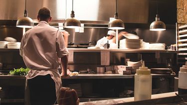 Una cocina de grado comercial debe estar bien equipada.