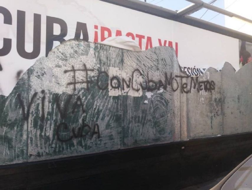 La prensa oficialista de la isla atribuyó la destrucción de las vallas a amigos de Cuba en Perú.