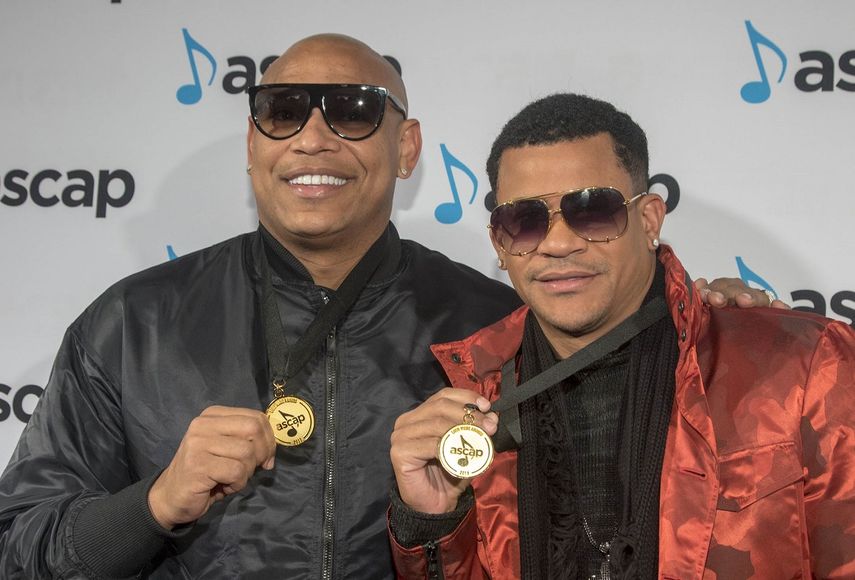 Gente de Zona posa en la ceremonia anual de entrega de los premios que la Sociedad Americana de Compositores, Autores y Editores (ASCAP), realizada en el Hotel Marriot Maquis de Nueva York.