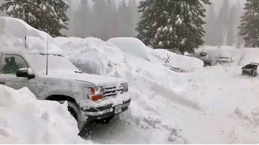 Fuertes nevadas cubren el sur de California