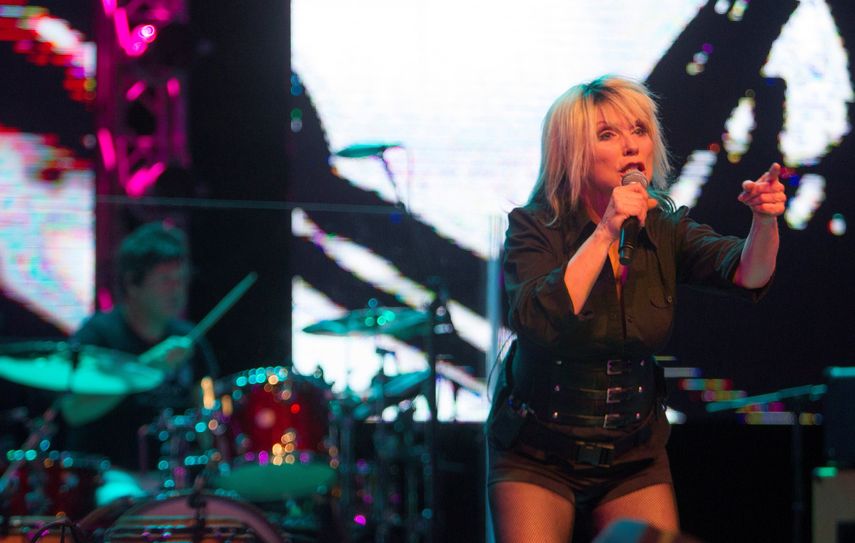 Con más de 40 millones de discos vendidos, Blondie ha sido referencia para artistas de todo el mundo y desde el 2006 pertenecen al Hall de la Fama del Rock & Roll.
