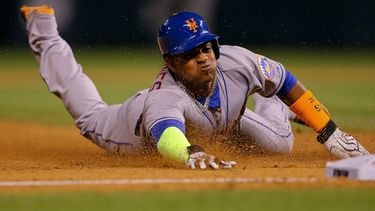 Yoenis Céspedes se presentó al campo de entrenamiento de Port St. Lucie y aseguró estar muy relajado en su regreso a los Mets de Nueva York (ARCHIVO)