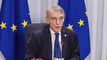 El presidente del Parlamento Europeo, David Sassoli, habla antes de un acto para firmar las Prioridades Legislativas de la UE para 2022, en el marco de una cumbre de la Unión Europea en Bruselas, el 16 de diciembre de 2021.&nbsp;